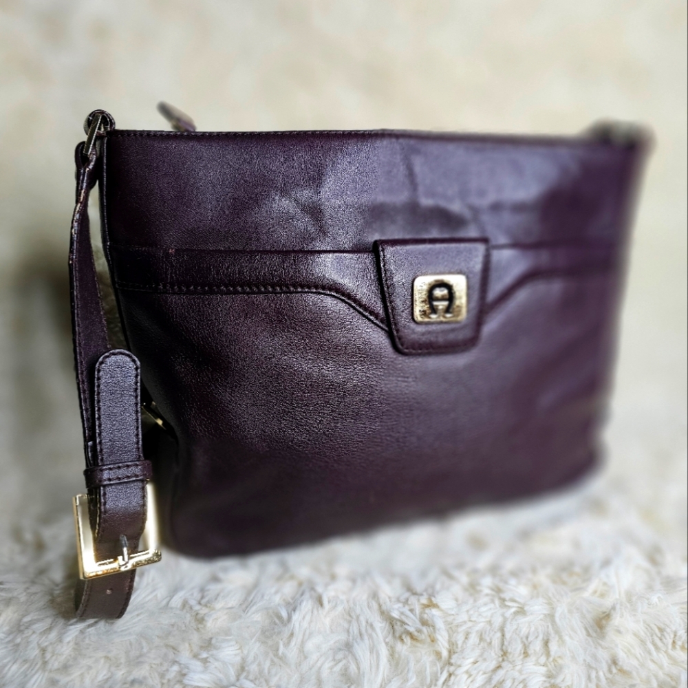 Vintage Etienne Aigner Oxblood Leather Purse